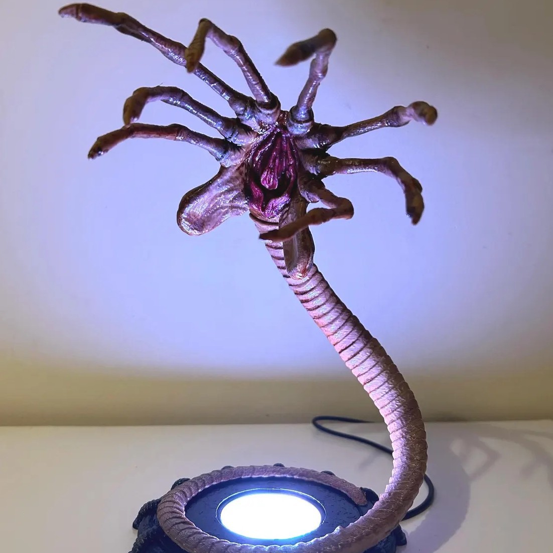 Lighting Decoration For Home - Ночник-фонарь Alien Facehugger, мигающий декор в